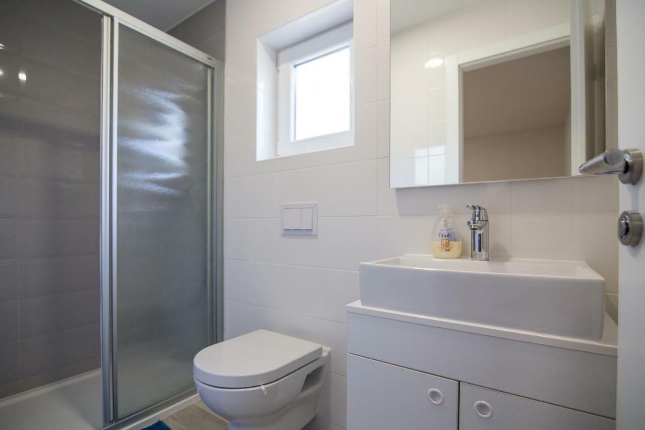 Luxury Mobile Homes Liza2 Biograd Na Moru Bagian luar foto