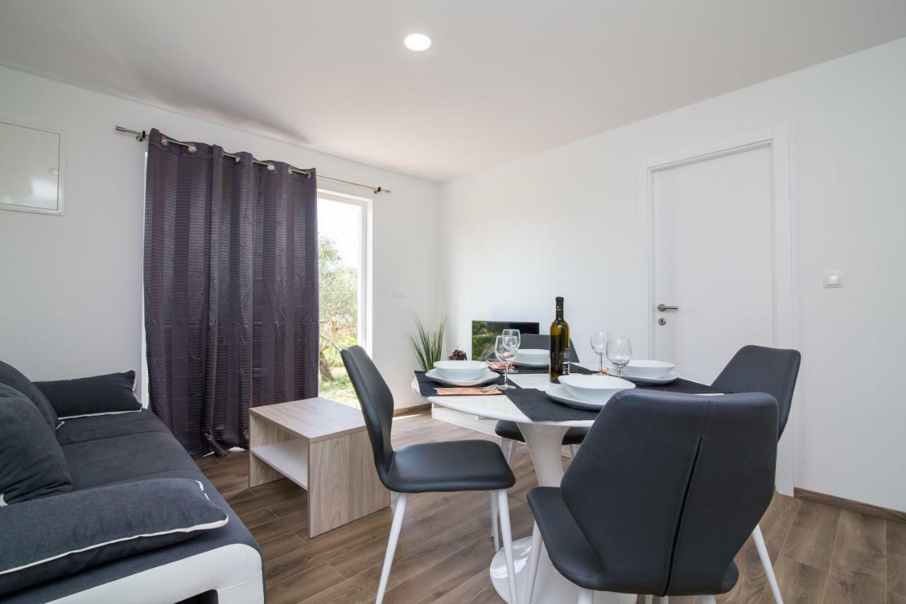 Luxury Mobile Homes Liza2 Biograd Na Moru Bagian luar foto